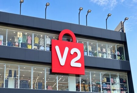 V2 Retail Stock Falls 19%: Q2 Revenue, SSSG & Outlook